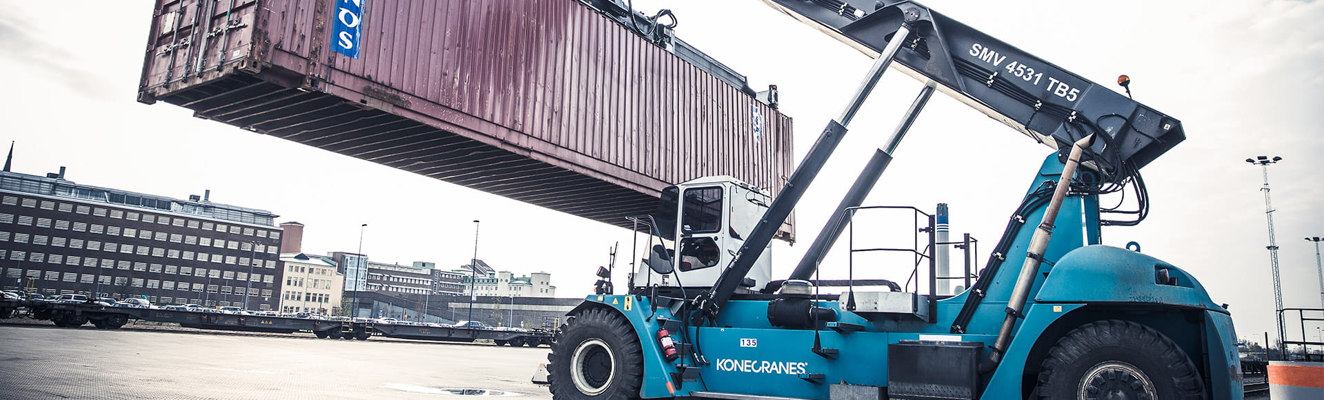 Konecranes reach stacker